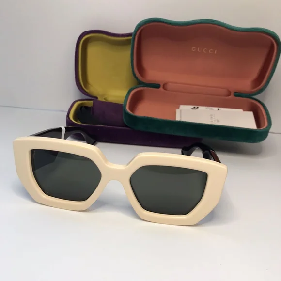 ?Authentic Gucci GG0630S 001 55 Ladies Sunglasses - www  display picture 1